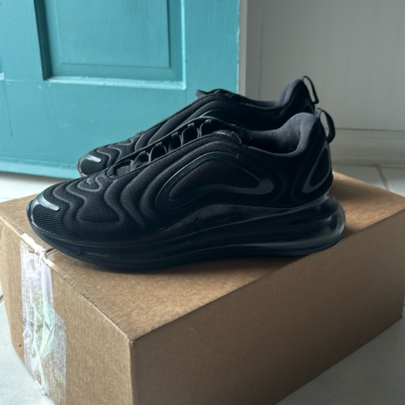 Men’s Nike Air Max 720 Size 10 - Picture 1 of 9